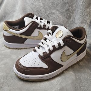 Nike Dunk Low GS “Brown & Metallic Gold” (HM3725-171) – US 6.5Y / Women’s 8
